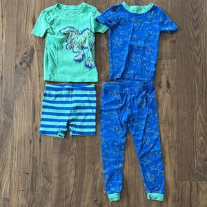 Bundle of 2 toddler boy dinosaur pajamas, size 4T